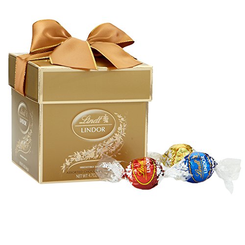 Lindt LINDOR Assorted Chocolate Token Box, 4.7oz